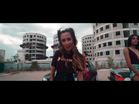 Lívia Cruz - MILF - Minhas Irmãs Livres e Fortes prod. DropAllien