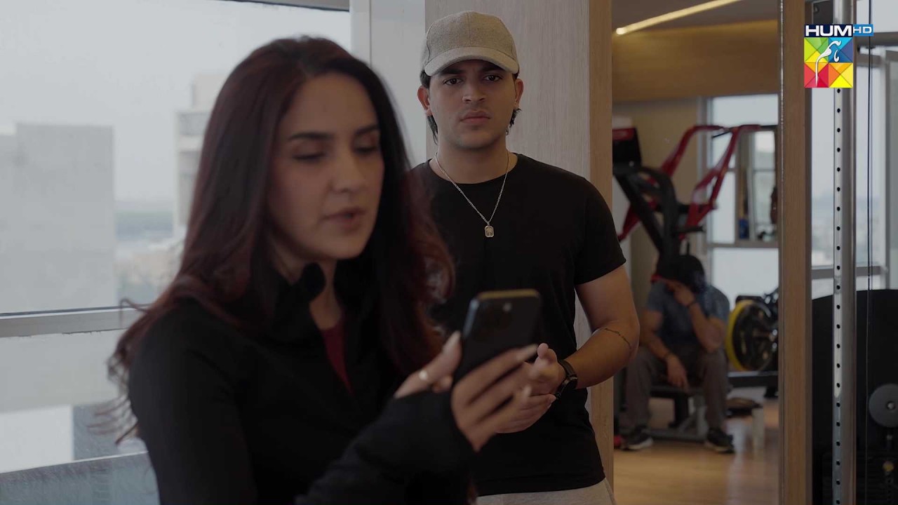 Acha Toh Uncle Ki Es Larki Se Setting Hai..! #ainaasif #tumlarkaybhina - HUM TV