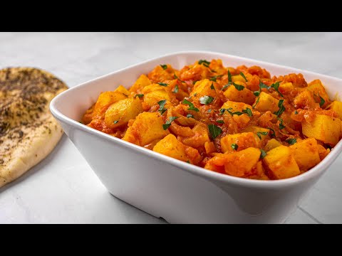 Persische Kartoffeln mit Zwiebeln in Tomatensoße - Einfaches Rezept - Vegan