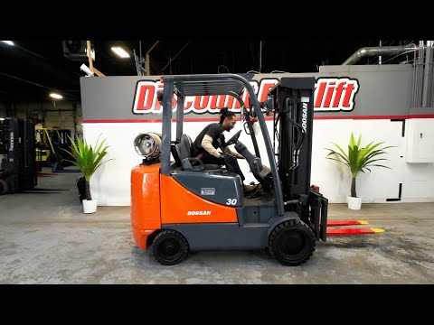 DOOSAN GC30P-5 6,000 lb LP(Propane) #0038 - Forklift for Sale