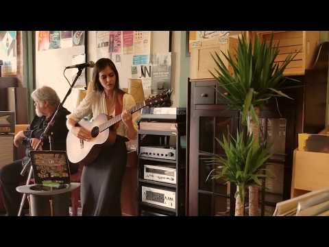 VERA SOLA - Live @ The Record Centre / May 22, 2019