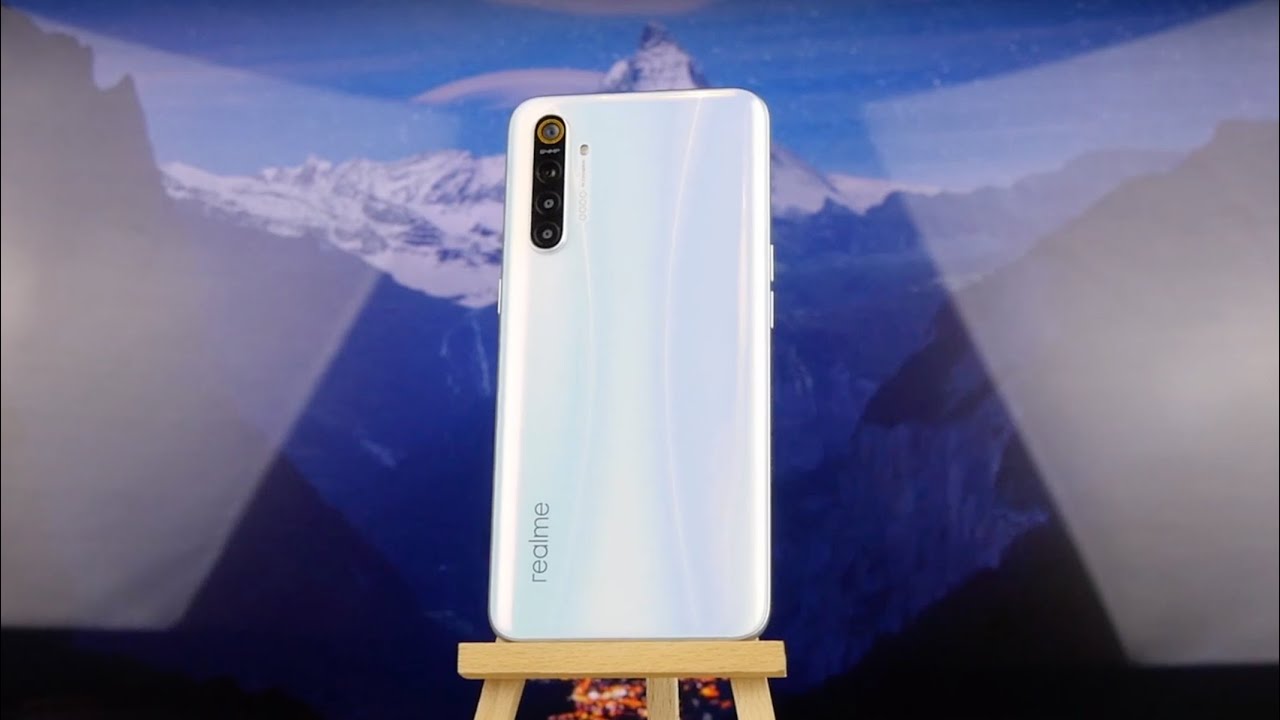 realme XT 8/128Gb (Pearl Blue) video preview