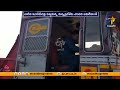 లారీని ఇంటిమేడపై పెట్టిన జబల్‌పూర్ య