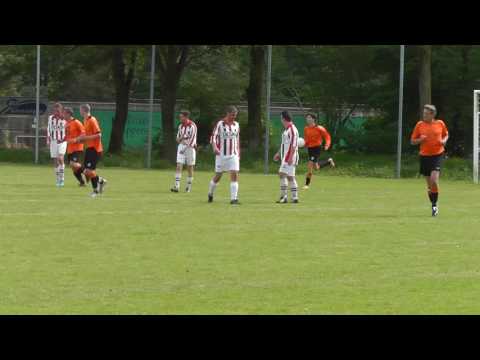 Opjestropdas.nl 21 mei 2016 Vianen 3 - VV De Meern 8 com 4-5 Doelpunt Jeffrey (4-3)