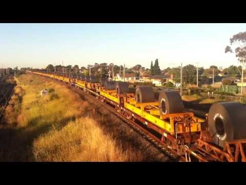Triple Pacific National NR Class GE Diesels with 1WX2 Steel Train : Australian Trains