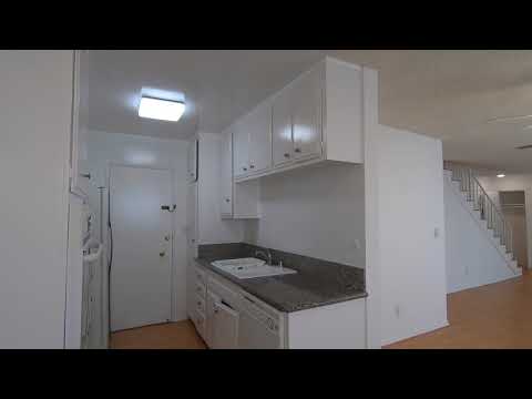 PL8114 - Spacious Townhouse-Style Apartment for Rent! (Los Angeles, CA)