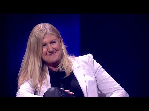 Rockheim Hall of Fame 2013 - Tuva Syvertsen fremfører "Fryd" for Anne Grete Preus