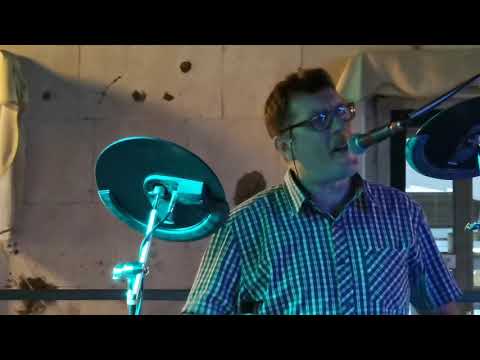 KVARTET MARINETA - Handle with care (Cover)