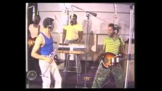 Tom Browne - Funkin&#39; For Jamaica (AVRO TopPop)