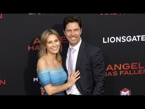 download lagu mp3 mp4 Sandra Hess, download lagu Sandra Hess gratis, unduh video klip Sandra Hess