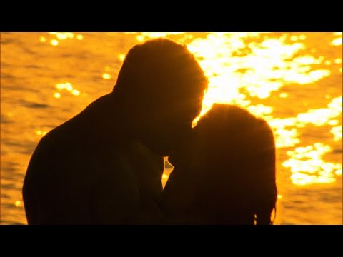 第9周偷拍：幻想套房引發的戲劇性 - 單身漢》。 (Week 9 Sneak Peek: The Fantasy Suite Sparks Drama - The Bachelor)