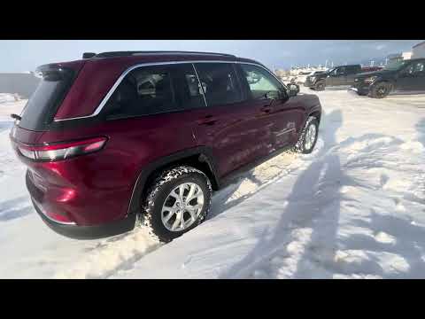 2023 Jeep Grand Cherokee Limited 4x4 in Red for sale at Selkirk GM in Selkirk, MB