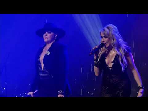 Rocio Banquells & Dulce - Abrázame