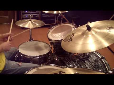 32nd Note Linear Gospel Lick ( Nolan Mani Style ) - Drum Lesson #111