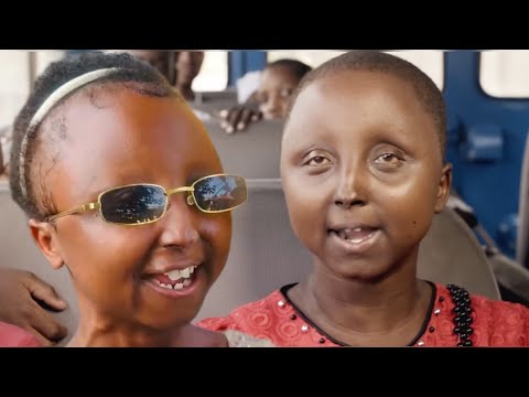 MIRIAM CHIRWA ALIEIMBA WANANDOTO NA MSANII KALA JEREMIAH ACHUMBIWA,AMSHUKURU MUNGU