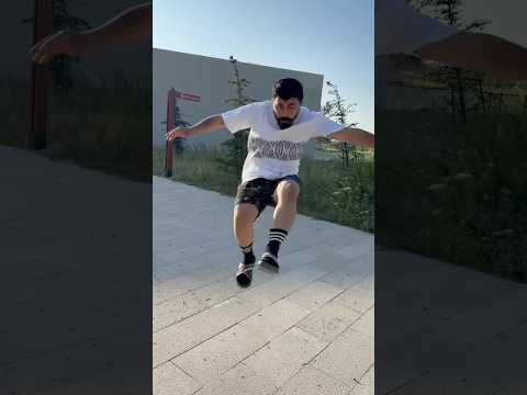 Leydi Mahmut’u ısırdı 😱😱 #shortvideo