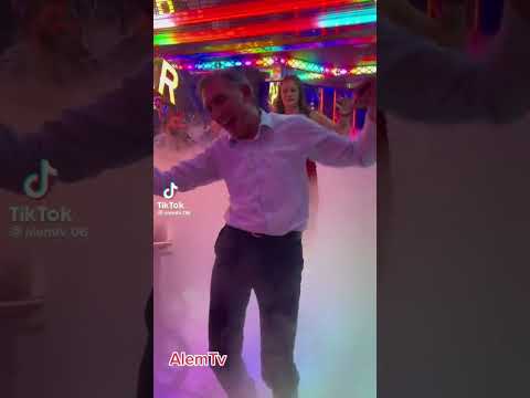 Cuguli pavyonda 😂😂 #ankara #pavyon #pavyongeceleri #alem #cuguli