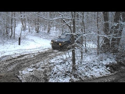 Уазы и Нивы как живут люди в России, США нас не победят с такими дорогами и жизнью