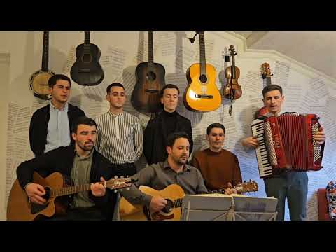 Sus pe plaiurile cerului • Grup Vicovu de jos