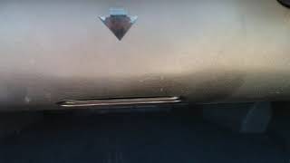 Trunk partition is open  and the top won't go down