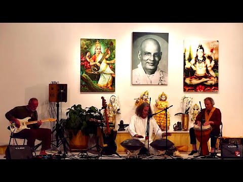 Mantrakonzert mit Urallseele - Yoga Vidya Live Mantra und Kirtan singen 21:00 Uhr 21.06.2020