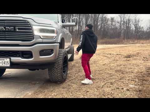 El que quiere trabajo de trailero pero mira 