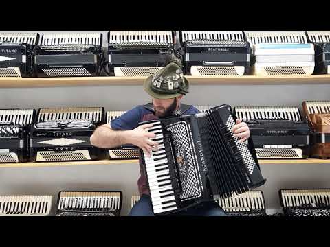 Cordovox Scandalli 4/4 de voz oitavada e com palhetamento binci profissional.