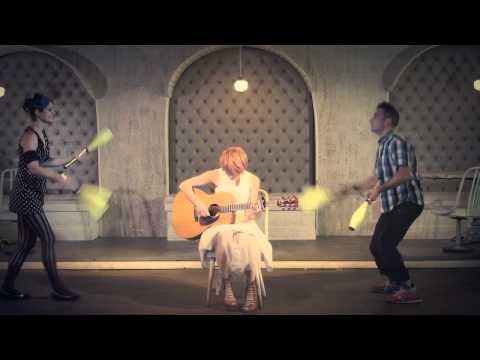 Shawn Colvin - All Fall Down [Official Video]