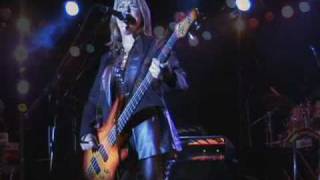 Suzi Quatro - Back To The Drive