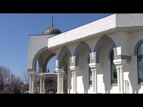 Officials at Markham, Ont. mosque call for government action after alleged attack