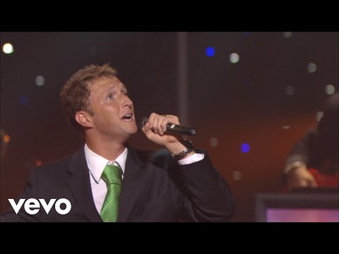Bill & Gloria Gaither - It Is Done [Live] ft. Ernie Haase & Signature Sound