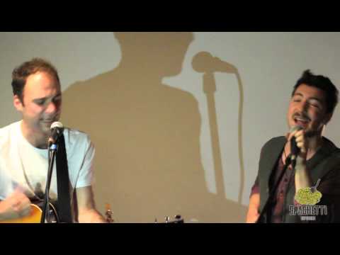 Joe Victor feat. Daev - Have you ever seen the rain - live @Spaghetti Unplugged