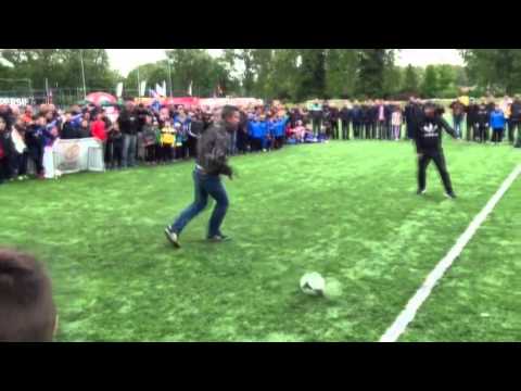 Van-Persie-Show: Ballgefühl und Technik zum Niederkien | Manchester United