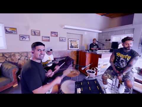 Te extraño_ te olvido _ Lo intentamos - 18 kilates (Karaoke)