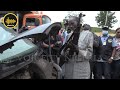 Sehen Sie Wie Ein 60 Jähriger Mann Eine AK47 Zu Fulani Hirten Für Eine Entführungsoperation In N