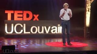 Picnic the Streets! Can an unauthorized picnic change a city? | Philippe Van Parijs | TEDxUCLouvain
