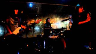 MALDIVA Hole Cover - Reasons To Be Beautiful -Willie Dixon Bar 22.09.2012