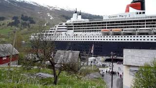 preview picture of video 'Queen Mary 2 - Fahrt nach Norwegen - 1'