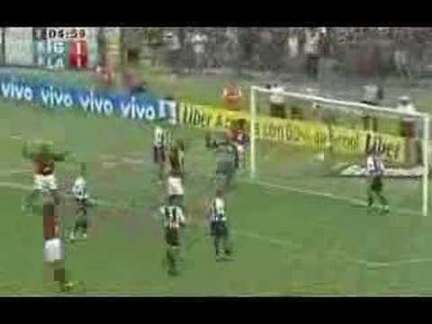 Figueirense 3 X 2 Flamengo - Brasileiro 2004