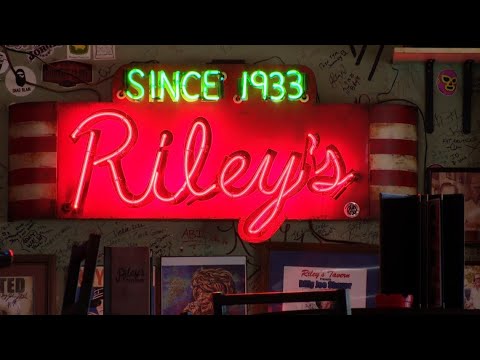 In a tiny Texas town, one tavern has stood the test of time