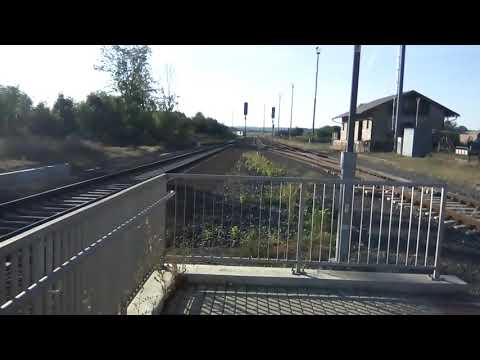 Osobní vlak číslo 5340 ve Slatiňanech