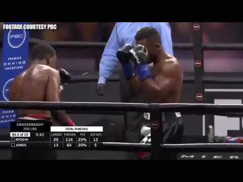 Efetobor Apochi vs Jones credit Fox1