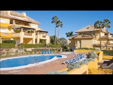 FIRST LINE BEACH APARTMENT