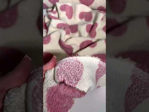 Teddy fabric Pink hearts in cream internetu