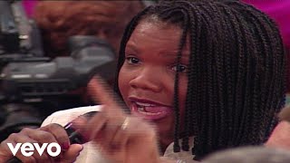 Bill & Gloria Gaither - One Day [Live] ft. Lynda Randle, Jessy Dixon