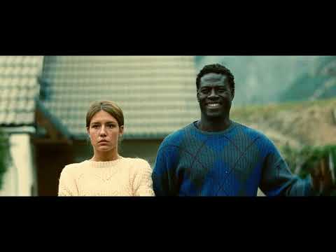 Thumbnail of the video: Los Cinco Diablos | Tráiler Oficial (Subtitulado) | Cinemex