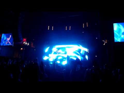 Filo/Peri ft. E.Lumiere - The Anthem [F/P@ASOT450 D3]