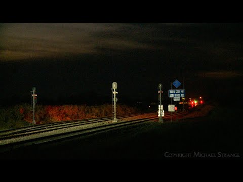 6MA5 Pacific National Container Train At Night (25/11/2022) - PoathTV Australian Railways