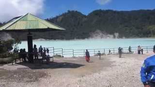 preview picture of video 'Kawah Talaga Bodas (White Lake Crater)'