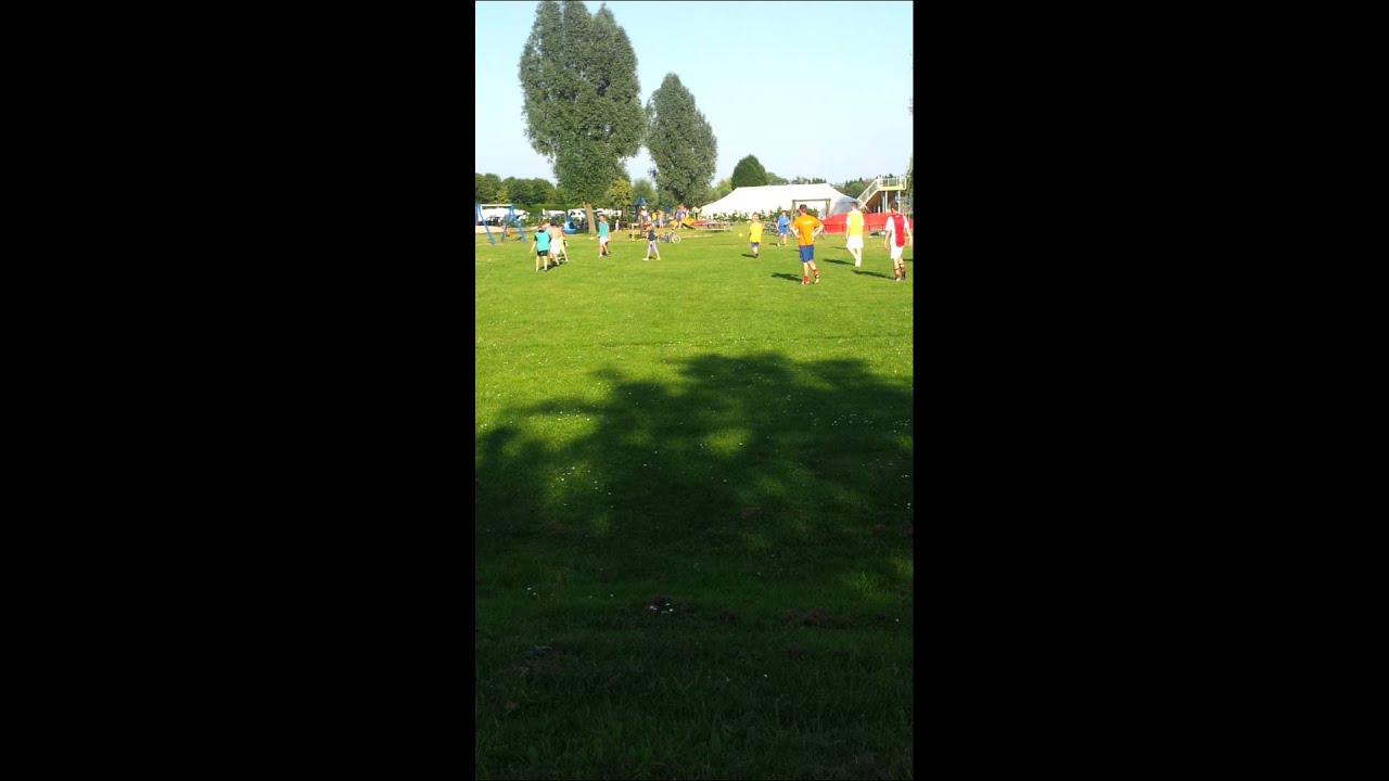 Voetballen op de camping
